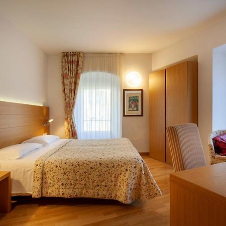 Hotel Romanda Levico Terme Ngoại thất bức ảnh