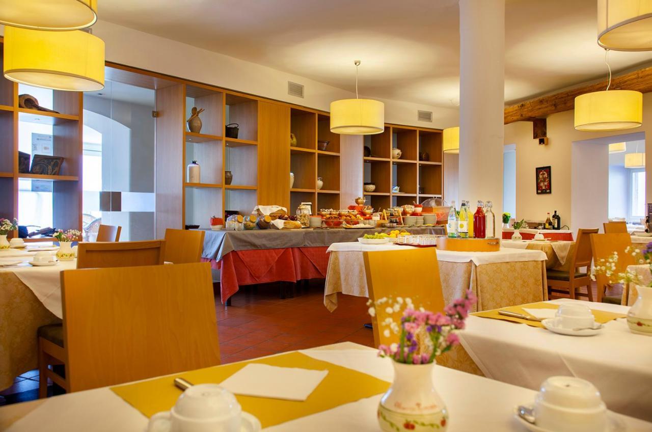 Hotel Romanda Levico Terme Ngoại thất bức ảnh