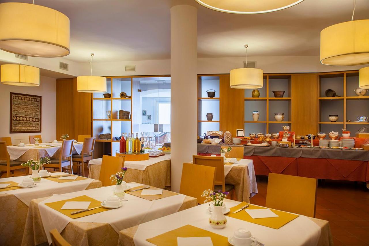 Hotel Romanda Levico Terme Ngoại thất bức ảnh